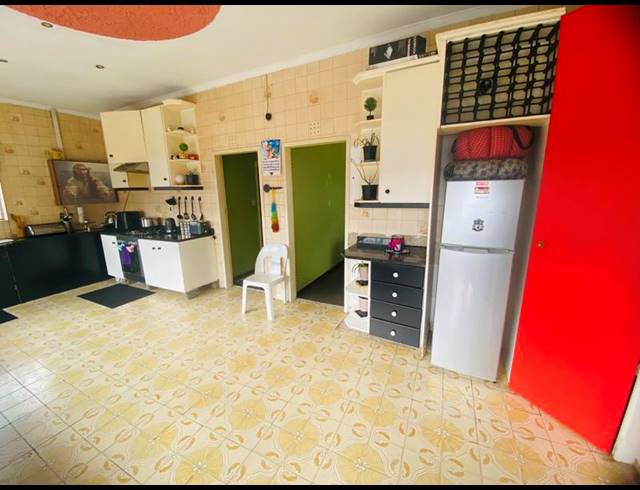 3 BEDROOM HOUSE FOR SALE IN KENSINGTON